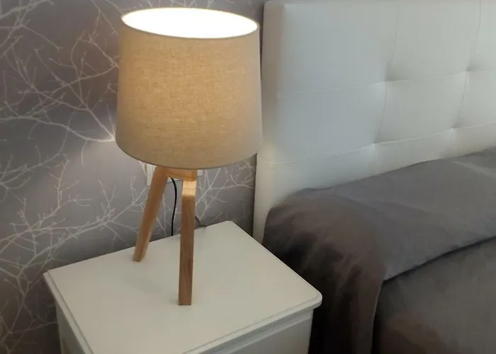 Urban Apartment *